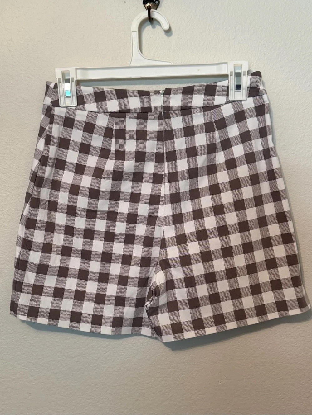 Versona Brown and White Gingham Button-Front Mini Skort Sz 2